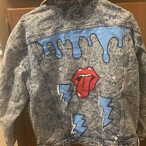 Jean jacket size small runs big